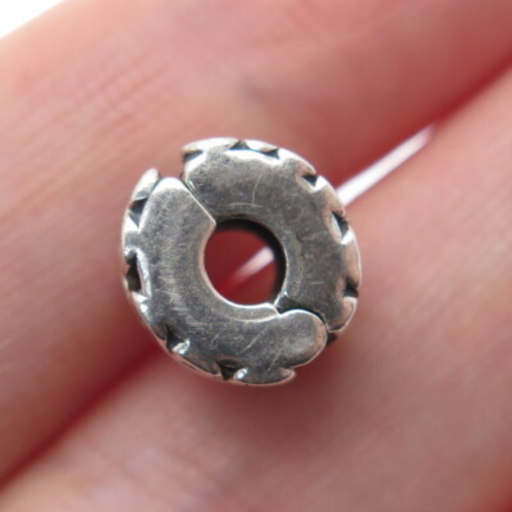 PANDORA 925 Sterling Silver Swirl Oxidized Clip Charm - Picture 2 of 8